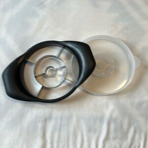 Pampered Chef Pineapple Wedger Corer Slicer